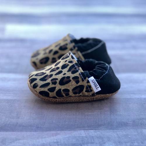 BUY 2, GET 1 FREE: Baby Girl Moccasins - Leopard Baby Shoes - Handmade Baby Moccs - Baby Girl Shoes - Baby Shower Gift - Cheetah Baby