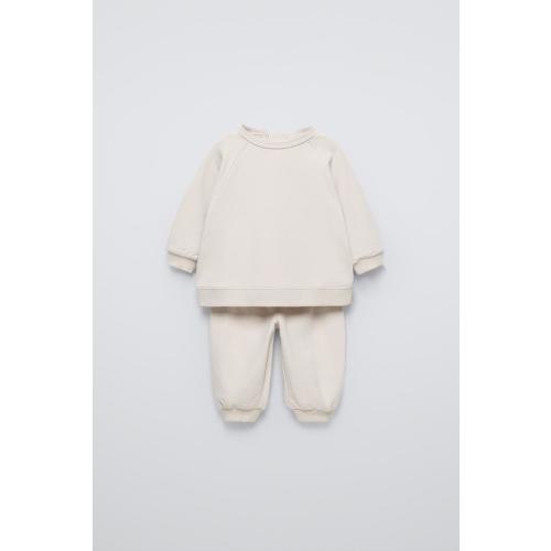SWEATSHIRT AND JOGGER PANTS SET - Light beige | ZARA United States