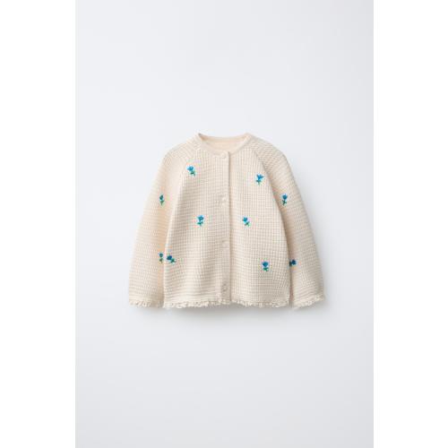 EMBROIDERED FLORAL TEXTURED KNIT CARDIGAN WITH LACE TRIM - Ecru | ZARA United States