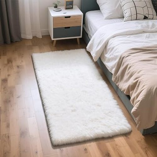White 3x5 Area Rugs for Bedroom, Fluffy Shag Rug Small Rug Bedroom Carpet