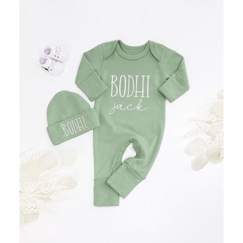 Newborn Homecoming Outfit, Baby Gift, Personalized newborn romper with matching hat,baby shower gift, newborn outfit, newborn picture outfit