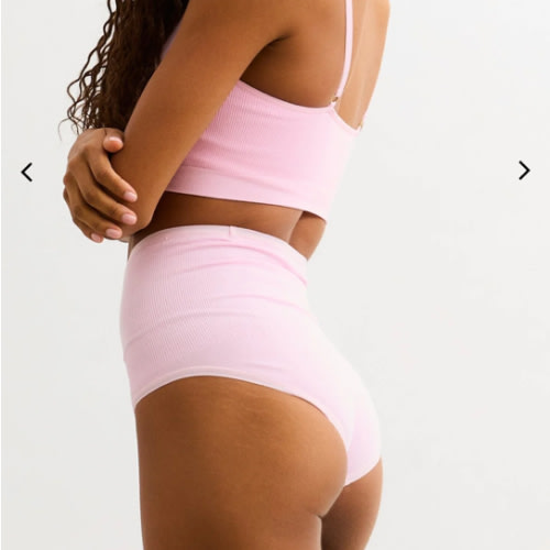 The Seamless Belly Brief