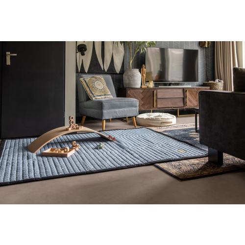 Love by Lily - large play mat for baby and kids - Wintersky - learn to roll and crawl and enjoy playtime