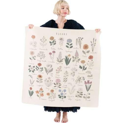 Small Tapestry, Fleurs - Gathre | Maisonette