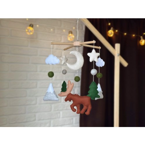 Baby mobile woodland, moose nursery mobile, baby crib mobile, felt mobile