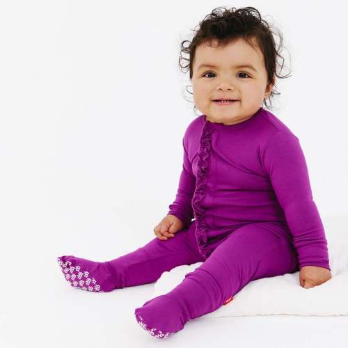 elderberry RightFit™ magnetic parent favorite footie with ruffles – Magnetic Me