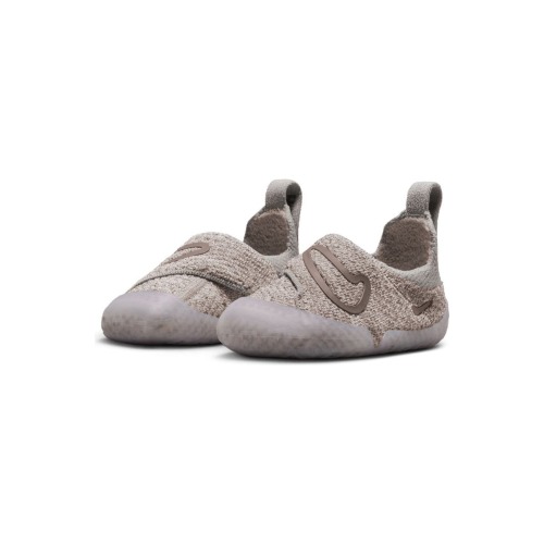 Kids' Swoosh 1 Sneaker, 6 M