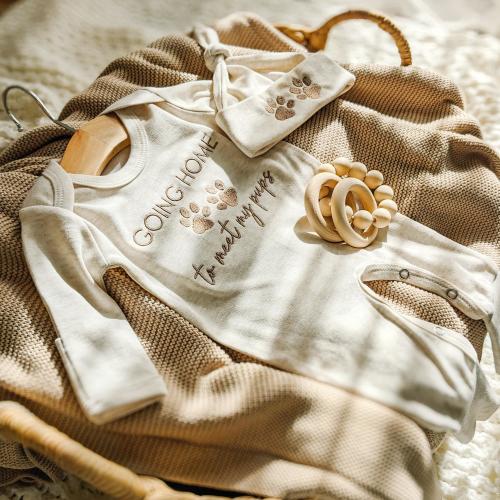 Going Home to Meet My Pups Baby Outfit - Baby Gift for Dog Lovers, Newborn Coming Home Outfit, Baby Boy or Girl Custom Embroidered Romper