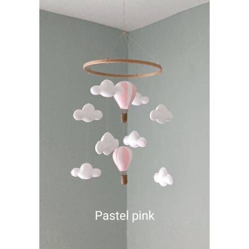 Unisex Nursery Mobile Hanger Hot Air Balloons White Clouds Pastel Peach Boy Girl Hanging Decoration New Baby Shower Gift Gender Neutral