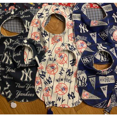 New York Yankees Bibs with or without pacifier clip set and other options