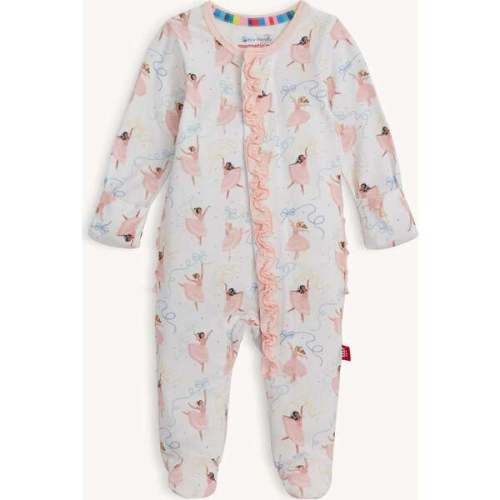 Magnetic Footie PRETTY PLIES - Magnetic Me | Maisonette