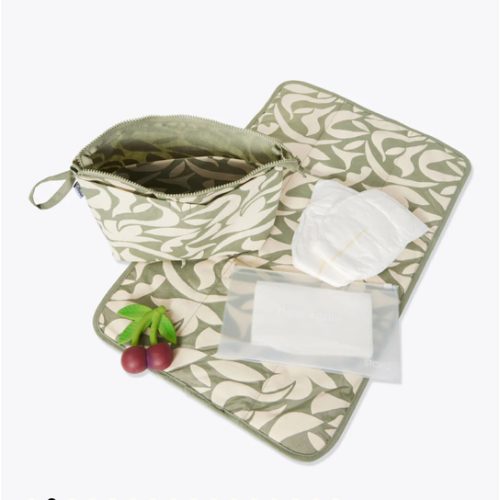 Quick Change Kit Bag- Color: Sage Curves