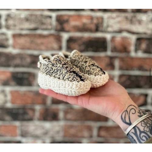 Baby Sneakers - Crochet Baby Booties - Baby Shower Gift - Newborn Booties