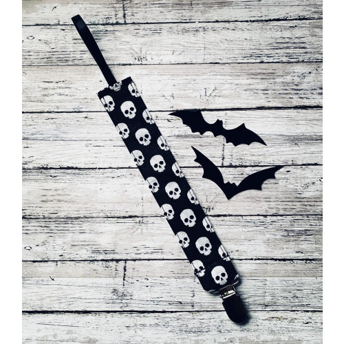 Skulls Pacifier Clip