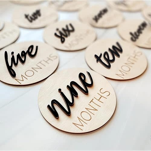Baby Monthly Milestone Markers Disc, Wooden 3D Milestone Cards for Photos, Baby Announcement Sign, 1-12 Months, Wooden Baby Milestone Sign (Black)