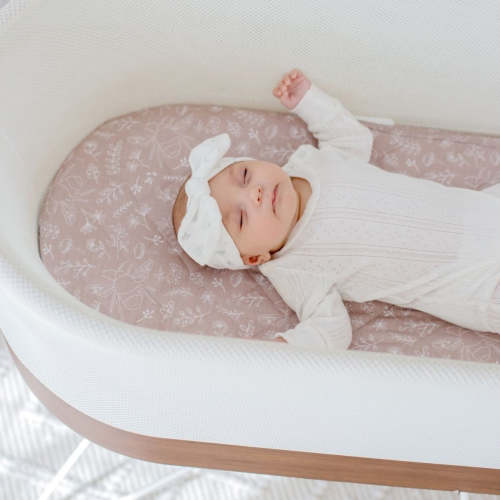 Small Oval/Moses Fitted Waterproof Sheet | Bee Kind