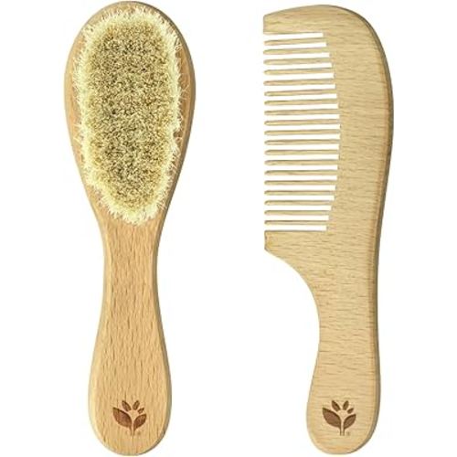 green sprouts Baby Brush & Comb Set | Gently grooms baby's hair | Made of natural wood and bristles