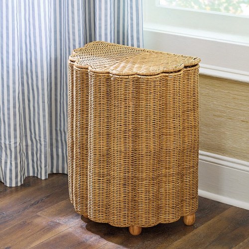 Goldie Scalloped Hamper