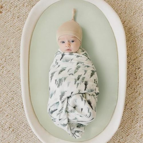 GRSSDER Stretch Ultra Soft Fitted Bassinet Sheets 3 Pack, Universal Fit for Bassinets Baby Cradle Moses Basket Oval Rectangle Mattress Safe and Snug, Stylish Watercolor Animals for Baby, Mint Green