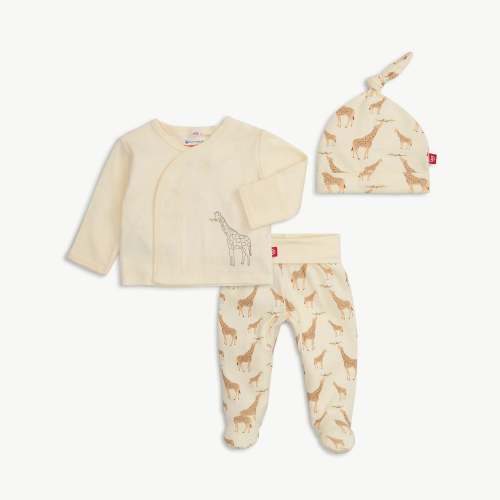 cream jolie giraffe organic cotton magnetic take-me-home kimono set