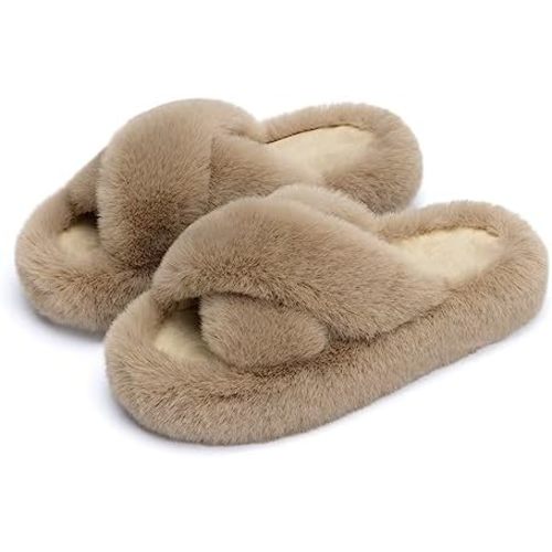 Chantomoo Women's Slippers Memory Foam House Bedroom Slippers for Women Fuzzy Plush Comfy Faux Fur Lined Slide Shoes Anti-Skid Sole Trendy Gift Slippers