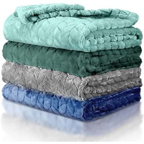 Frienda 4 Pcs Baby Fuzzy Blanket Fluffy Baby Blanket for Boys Girls Soft Warm Infant Newborn Toddler Receiving Nursery Bed Supplies, 32 x 24 Inch(Classic Color)