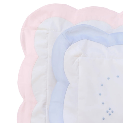 Scalloped Quilted Blanket