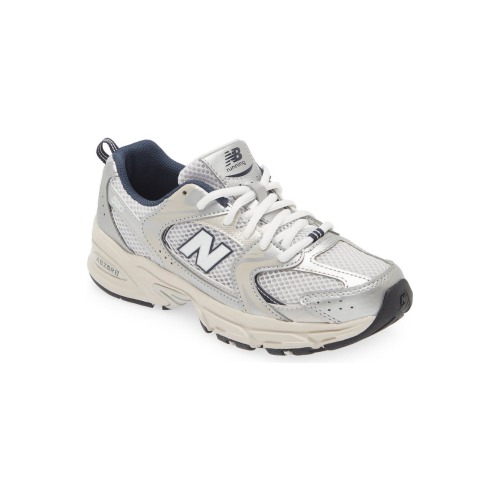 530 Sneaker