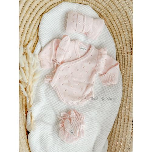 Newborn girl coming home outfit, knit baby girl ruffle romper, kimono bodysuit, baby announcement, infant gender reveal, baby shower gift
