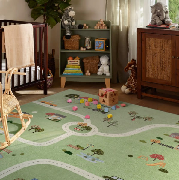 About Town Green Rug | Ruggable US