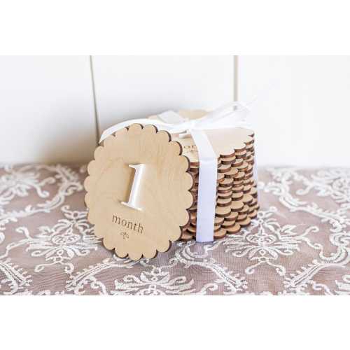 Baby Milestone Wooden Cards Scalloped Design