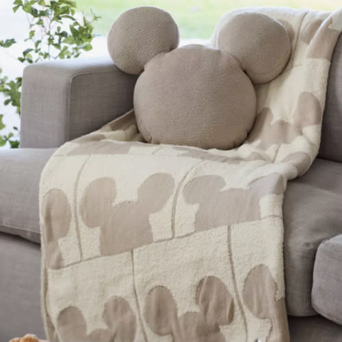 Mickey Mouse Icon Throw – Mickey Mouse Home Collection | Disney Store