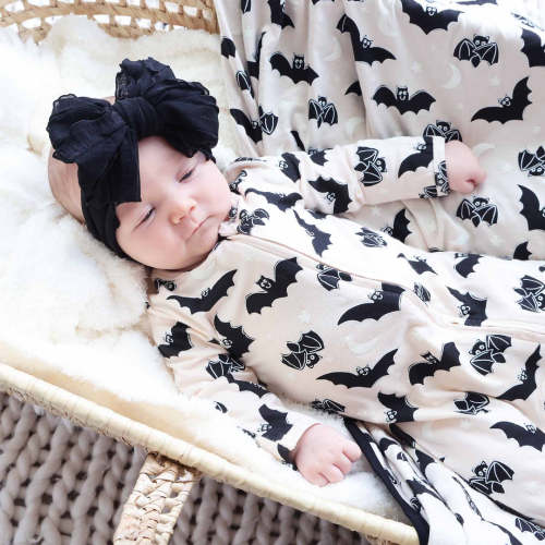 Scaredy Bats Zipper Footie
