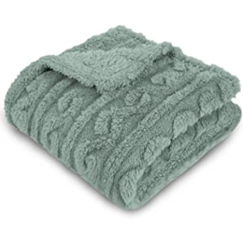 HOMRITAR Baby Blanket for Boys or Girls 3D Fluffy Fuzzy Blanket for Baby, Soft Warm Cozy Flannel Fleece Warm Blanket, Infant or Newborn Receiving Blanket 330GSM (30 x 40 Inch, Green-Celadon)