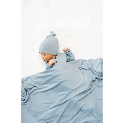 Leo Newborn Hat Bundle (Gown)