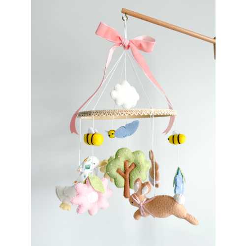 Garden rabbit crib mobile,Garden rabbit nursery mobile,Garden rabbit felt mobile,Mobile with rabbit in the garden,Neutral gender crib mobile