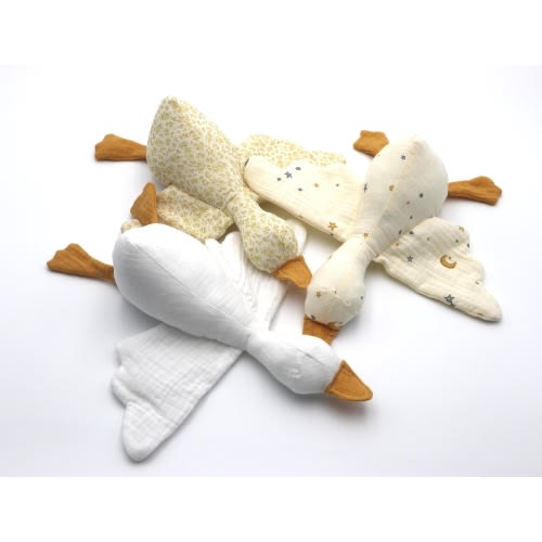 Handmade Goose Softie – Double Gauze Fabric | Cozy Nursery Toy | Heirloom Stuffed Animal | Gender-Neutral Baby Gift