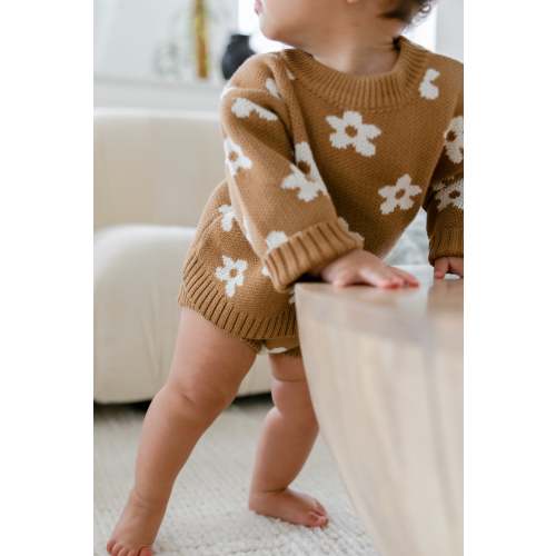 Daisy Knit Set in Brown