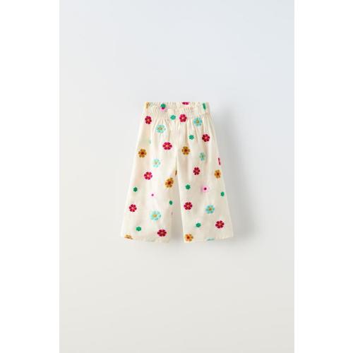 TWILL JACKETFLORAL EMBROIDERY PANTSBASIC SNEAKERS