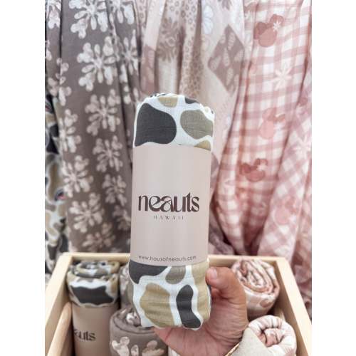 Swaddle/Pareo: Shark Camo