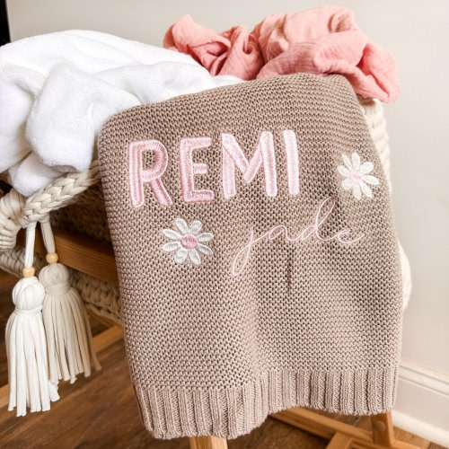 Daisy Knit Blanket, Baby gift, Newborn gift, Personalized Blanket, Stroller Blanket, Newborn Baby Gift, Soft Cotton Baby Blanket, Daisy Baby