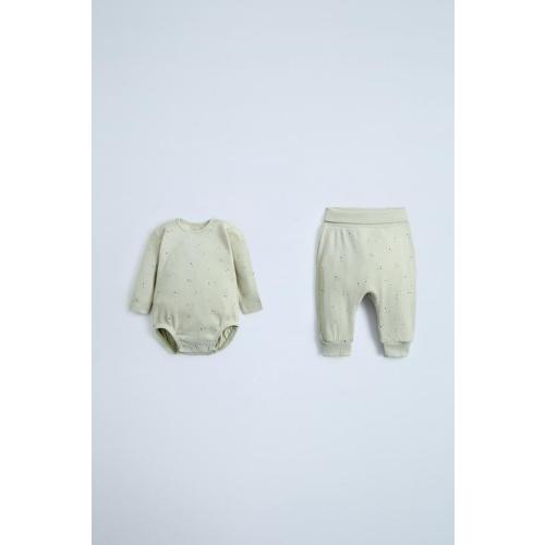 PACK OF RIB PLAIN WEAVE BODYSUIT AND LEGGINGSPACK OF PRINTED RIB BODYSUIT AND LEGGINGSPACK OF PLAIN RIB BODYSUIT AND JOGGERS