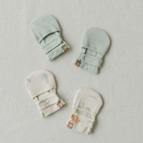 Goumi Stay On Baby Mitts - Artichoke 0-3M