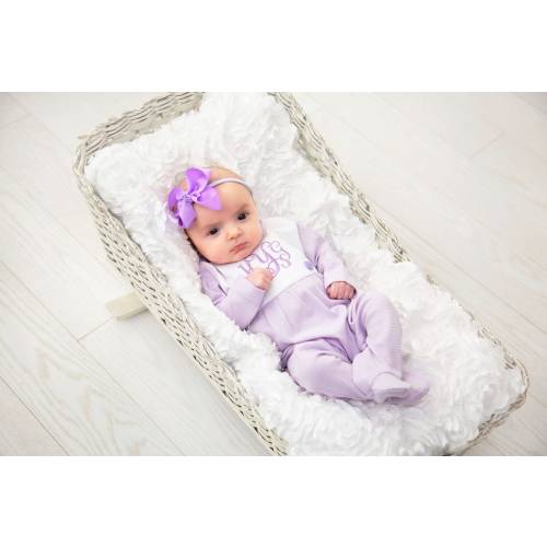 Baby girl coming home outfit, Monogrammed footie romper, Personalized Baby gift, Monogrammed sleeper, newborn picture bib front lilac