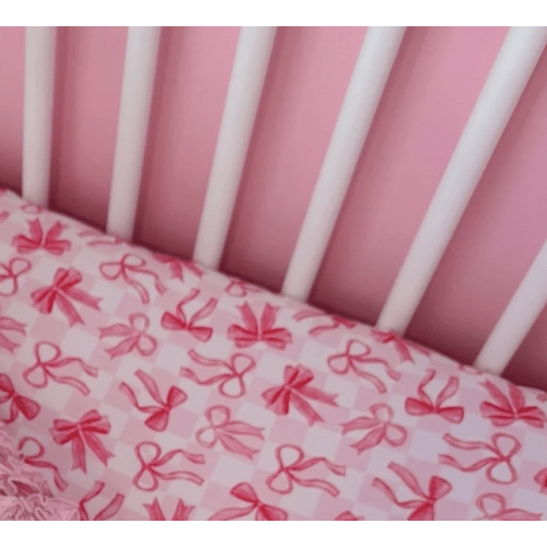 BOW CHECKERED CHARM DREAM CRIB SHEET