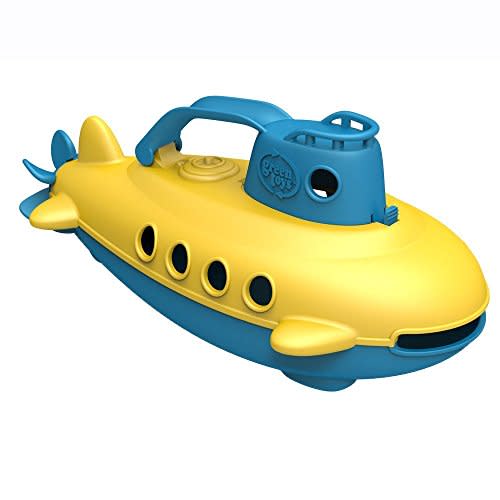 Green Toys Submarine, Blue/Yellow - Pretend Play, Motor Skills, Kids Bath Toy Floating Pouring Boat. No BPA, phthalates, PVC. Dishwasher Safe, Recycled Plastic.