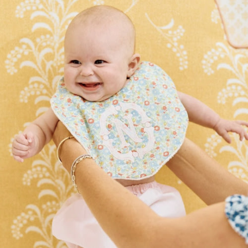 Scallop Bib | Weezie Towels
