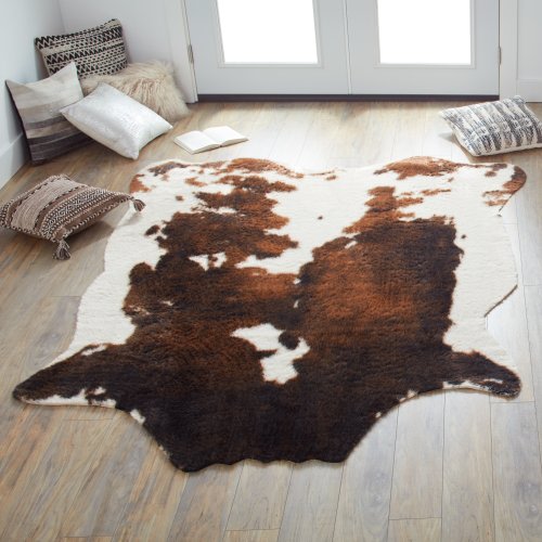 Alexander Home Yosemite Faux Cowhide Area Rug 6x8