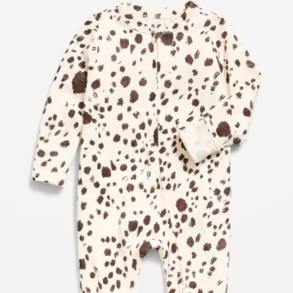 Sleep & Play Footed One-Piece size: 6 - 9 MONTHS colour: SPOTS