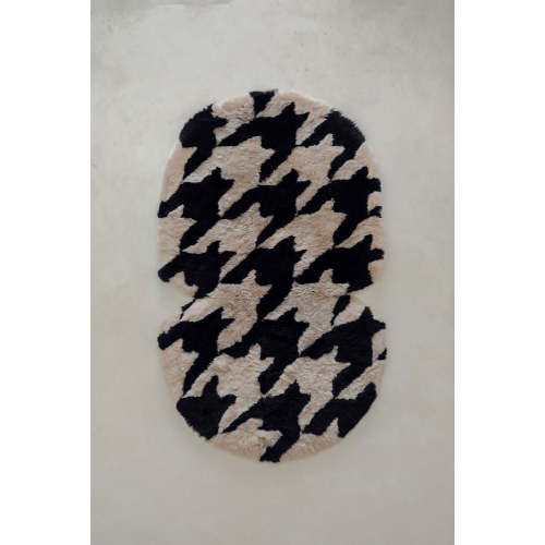 The Pram Puff | Houndstooth Biscuit & Black – Mini Motif